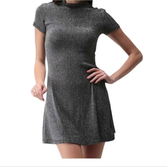 FOREVER 21 Women Black Self Design A-Line Dress Size Small Sparkly Short - Picture 1 of 13